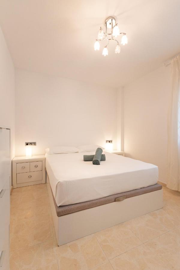 Charming 3 Bedroom Apartment At Triana Center By Oui Севілья Екстер'єр фото