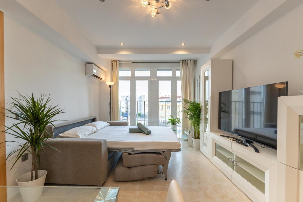 Charming 3 Bedroom Apartment At Triana Center By Oui Севілья Екстер'єр фото