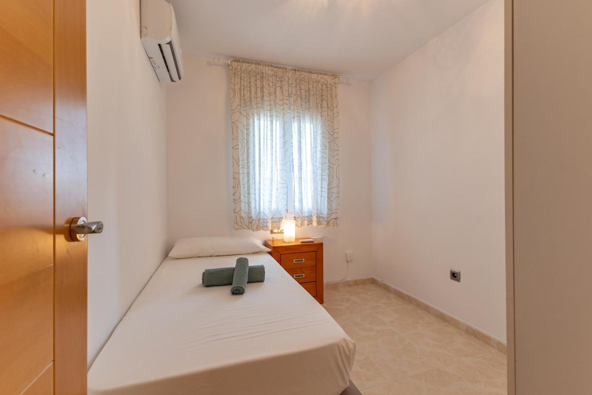 Charming 3 Bedroom Apartment At Triana Center By Oui Севілья Екстер'єр фото