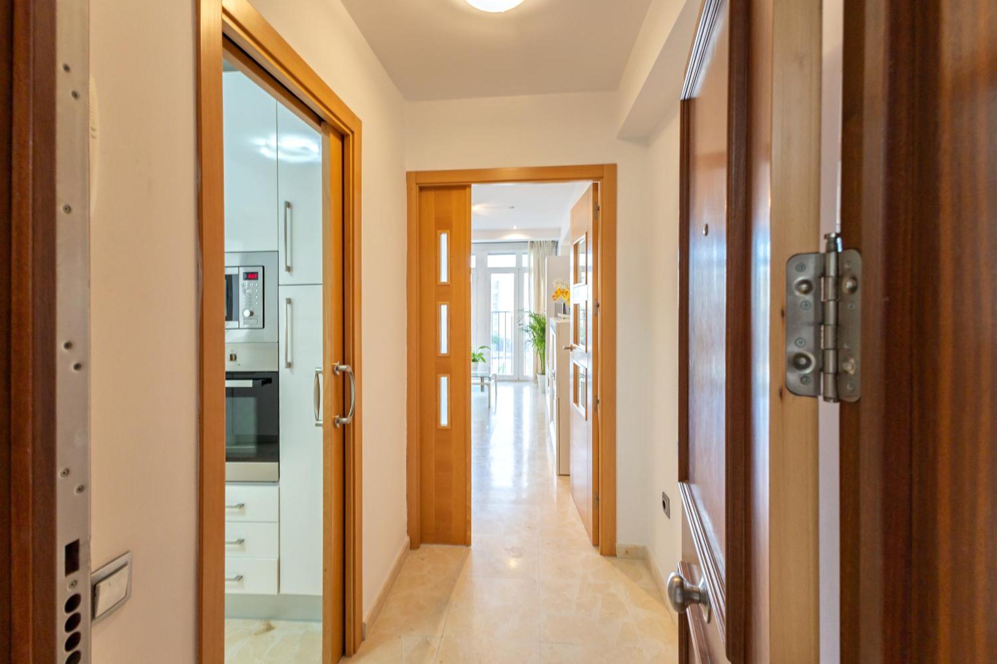 Charming 3 Bedroom Apartment At Triana Center By Oui Севілья Екстер'єр фото